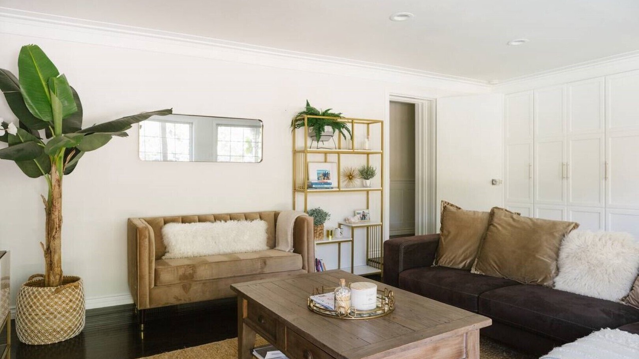 Photo of Livingroom in North Central