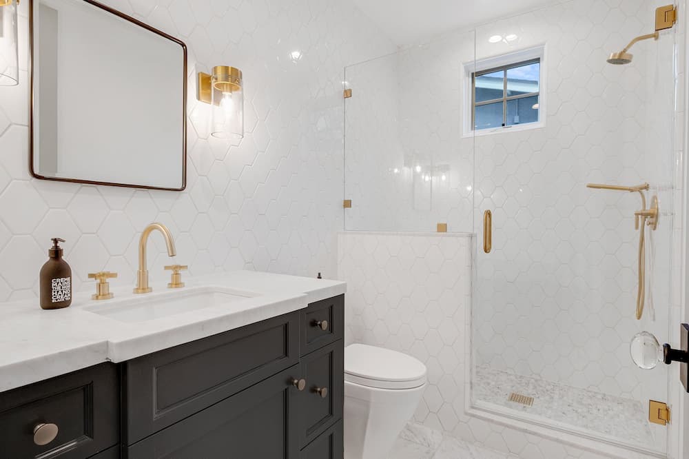 Photo of Bathroom in Pacific Palisades