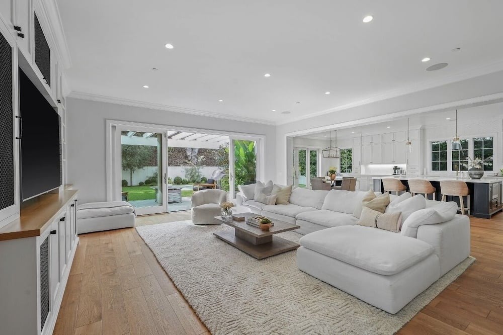 Photo of Livingroom in Pacific Palisades