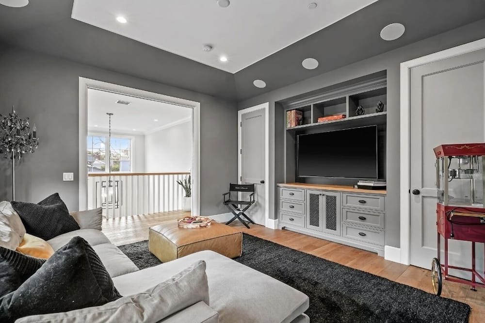 Photo of Livingroom in Pacific Palisades
