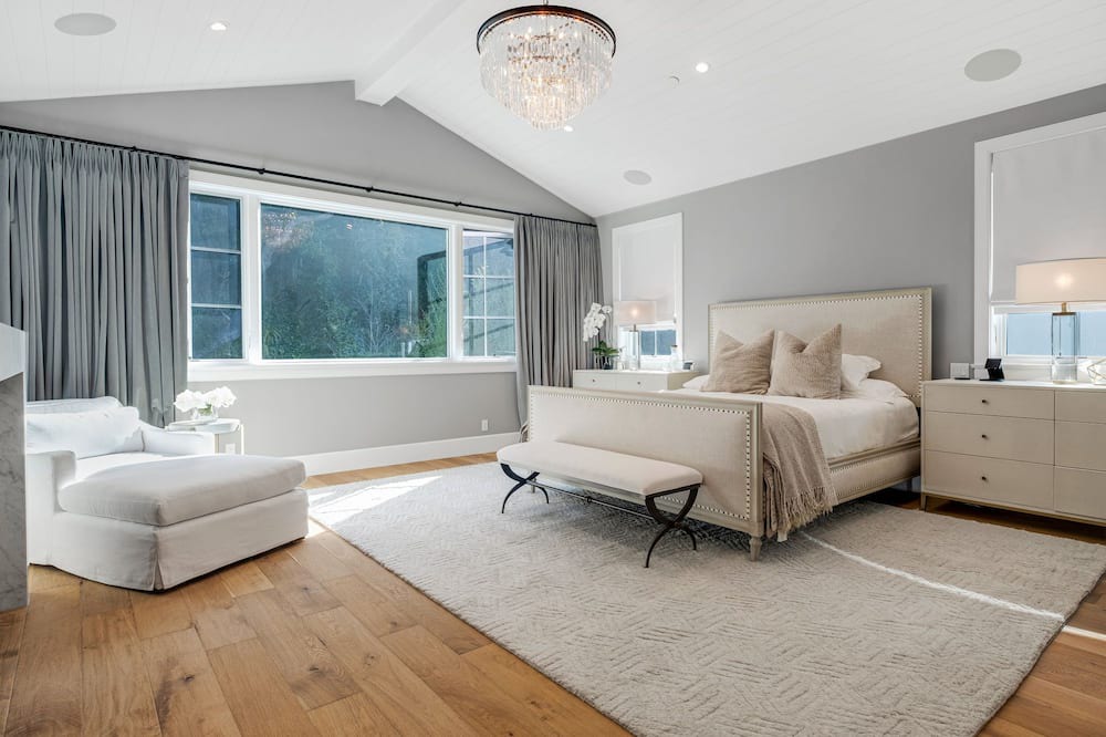 Photo of Bedroom in Pacific Palisades