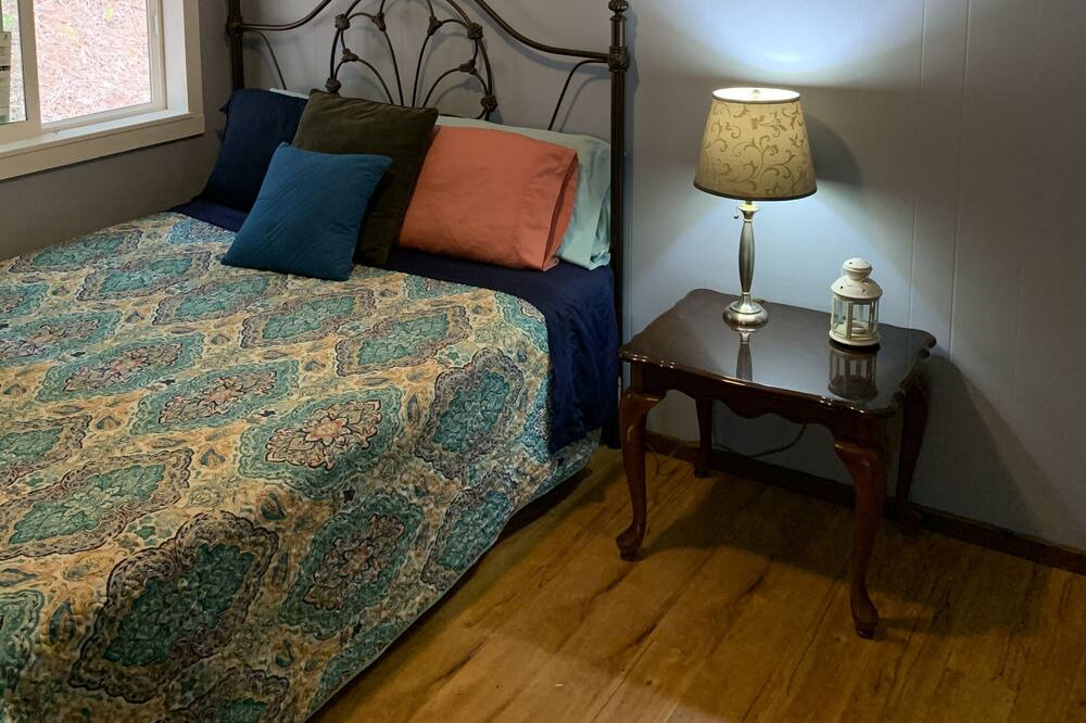 Photo of Bedroom in Cedar Ridge