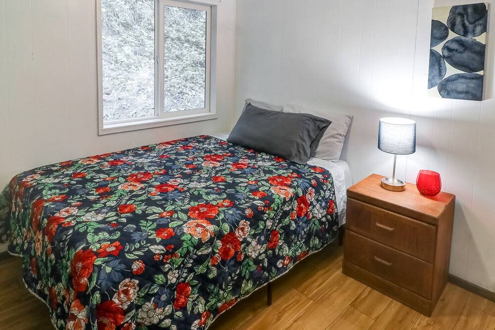 Photo of Bedroom in Cedar Ridge