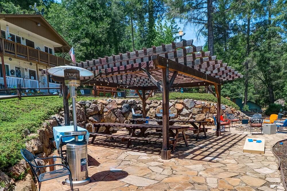 Photo of Outdoor in Cedar Ridge
