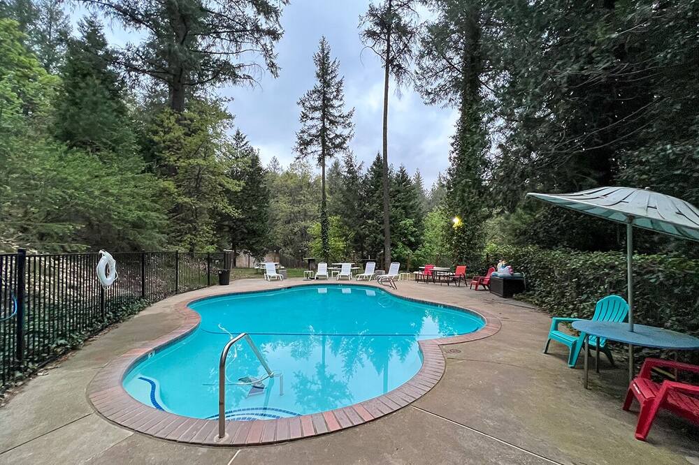 Photo of Outdoor in Cedar Ridge