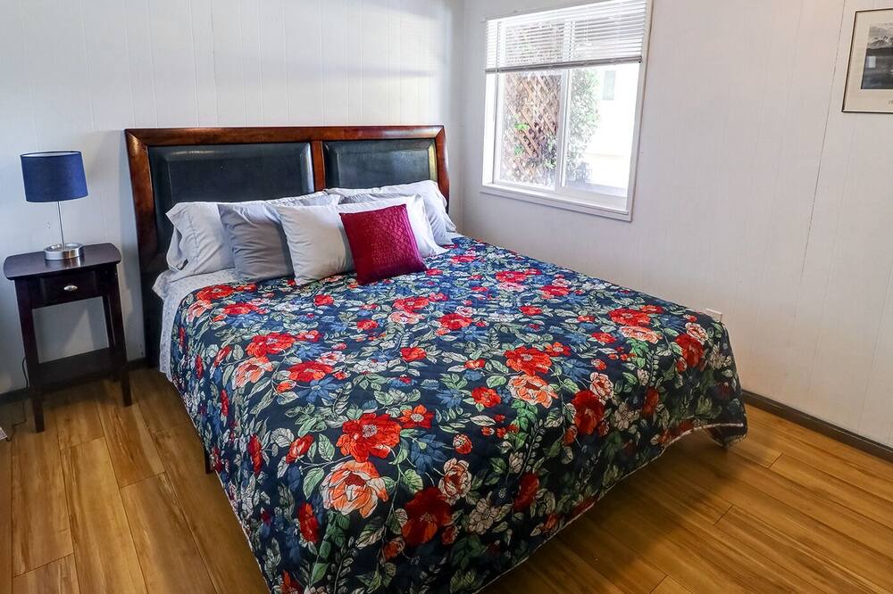 Photo of Bedroom in Cedar Ridge