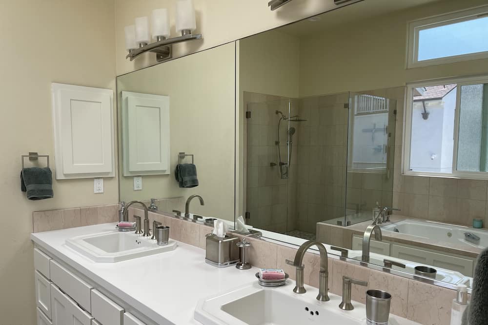 Photo of Bathroom in Hermosa Beach