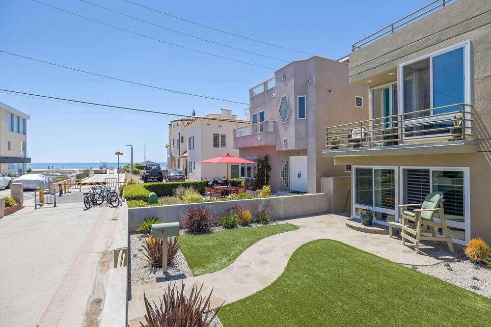 Photo of Others in Hermosa Beach