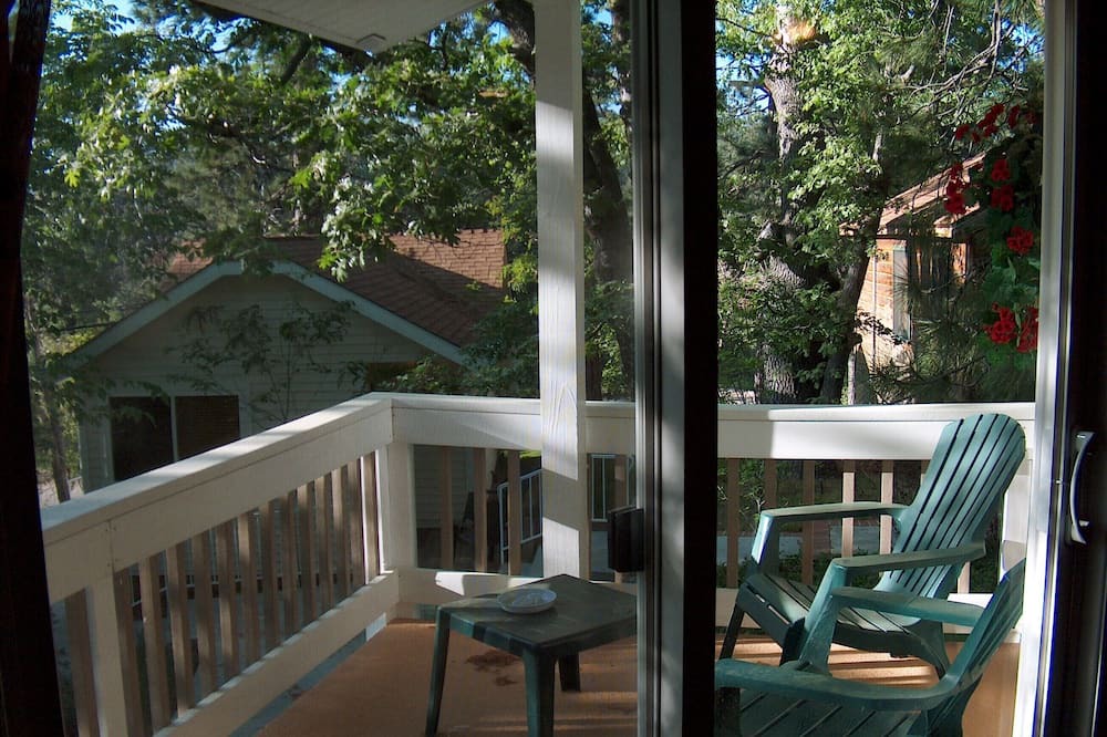 Photo of Patio Balcony in Running Springs