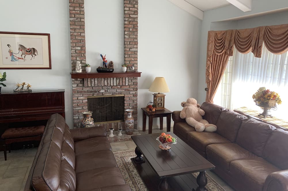 Photo of Livingroom in Valle Lindo