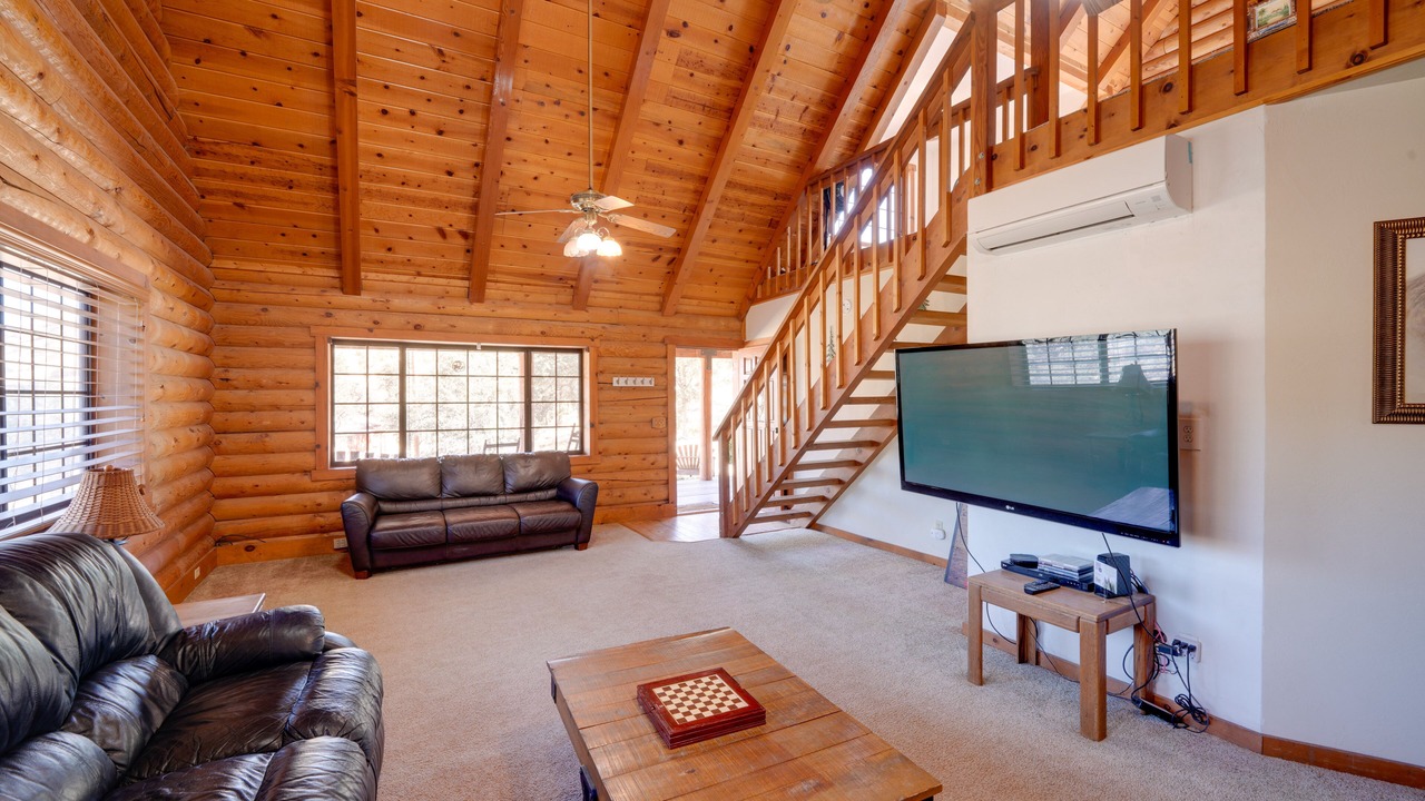 Photo of Livingroom in Bodfish