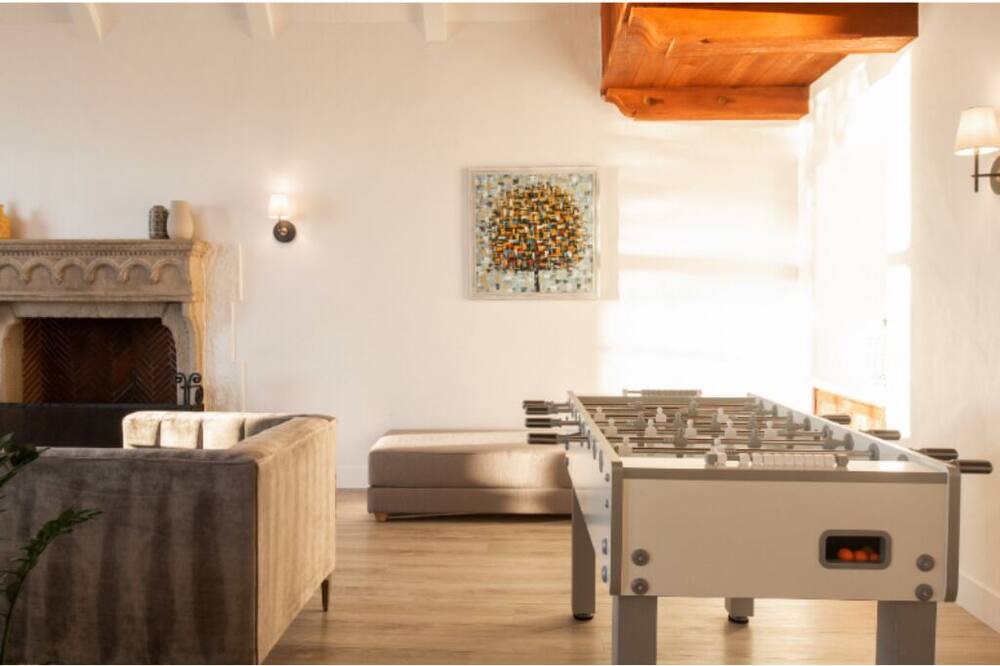 Photo of Livingroom in Pacific Palisades
