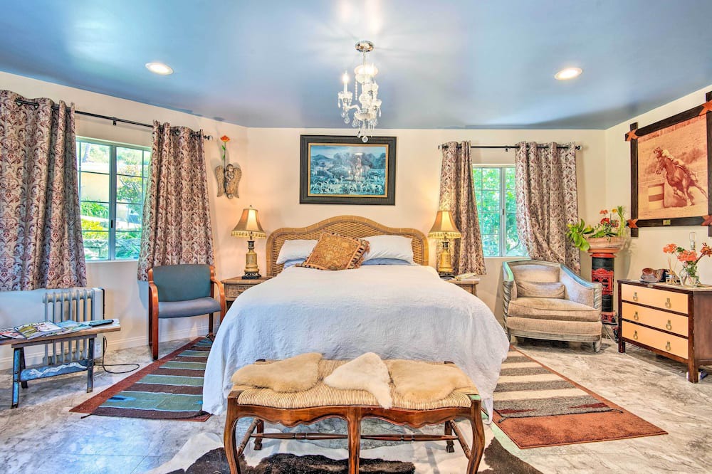 Photo of Bedroom in Malibu