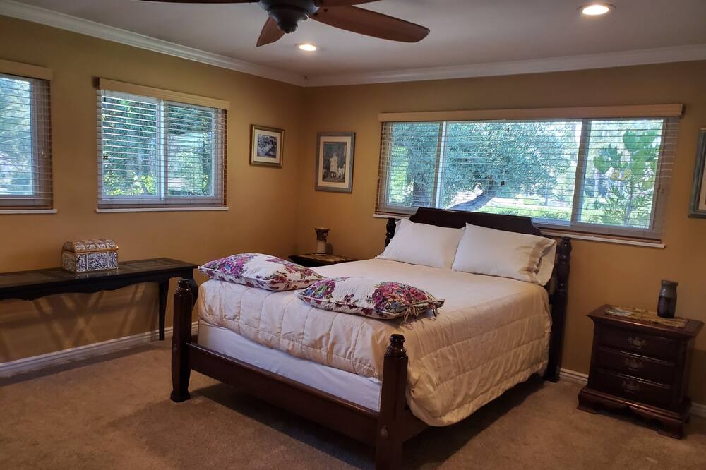 Photo of Bedroom in Fullerton