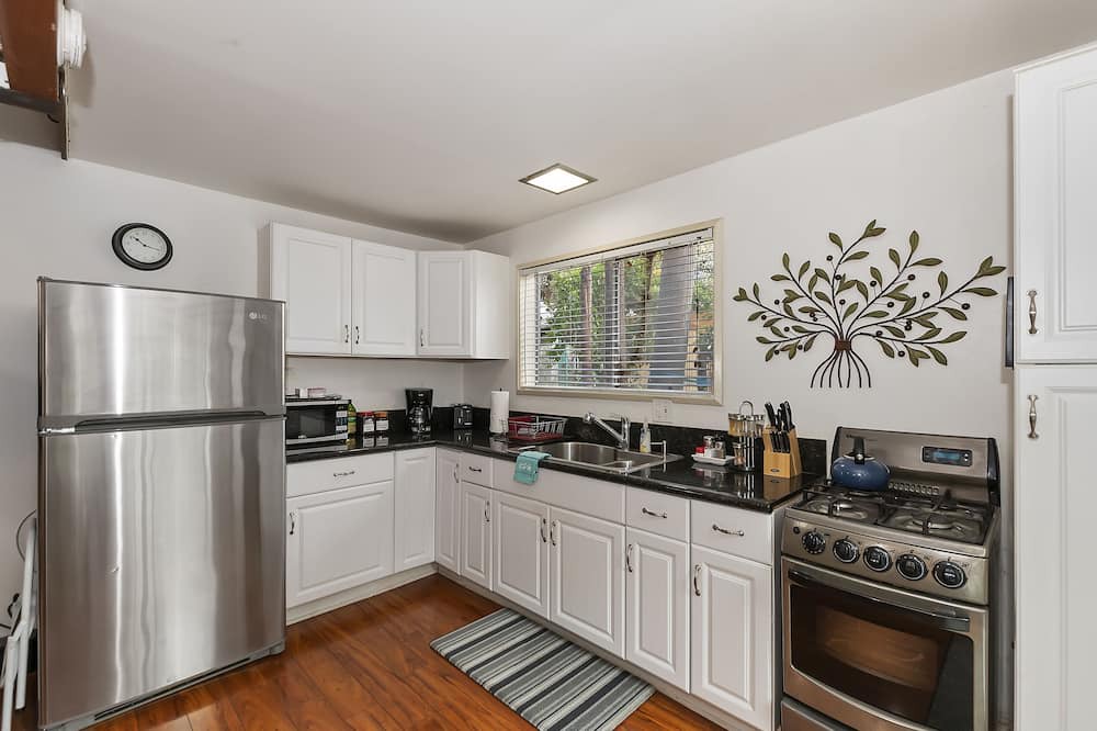 Photo of Kitchen in Santa Monica Canyon