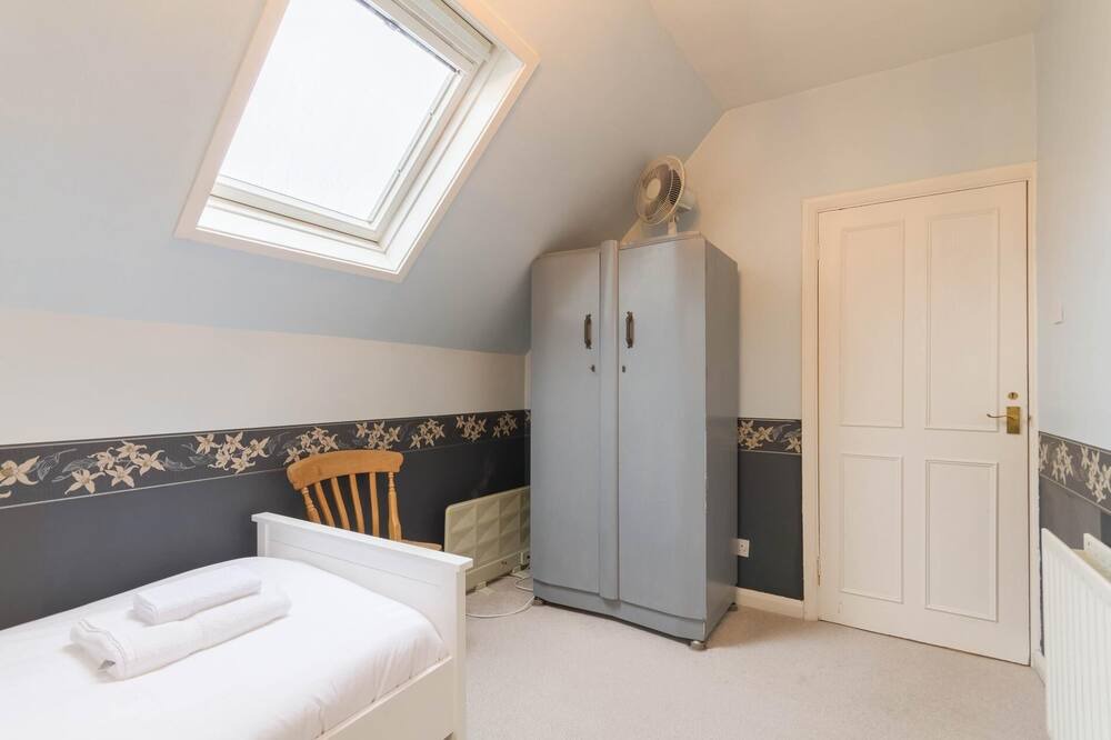 Photo of Bedroom in West Finchley