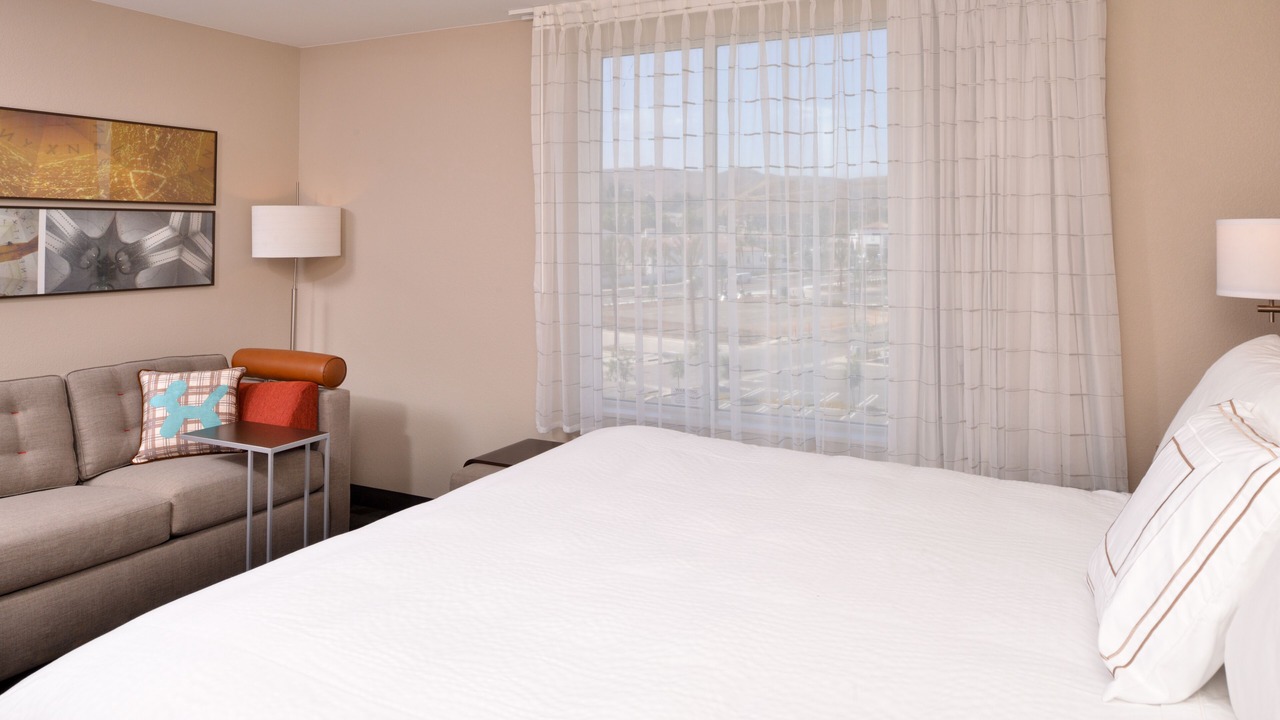 Photo of Bedroom in Chino Hills