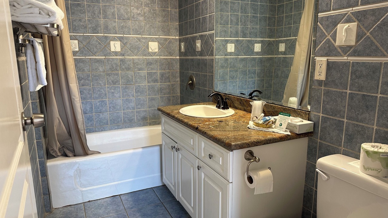 Photo of Bathroom in Ocean Park