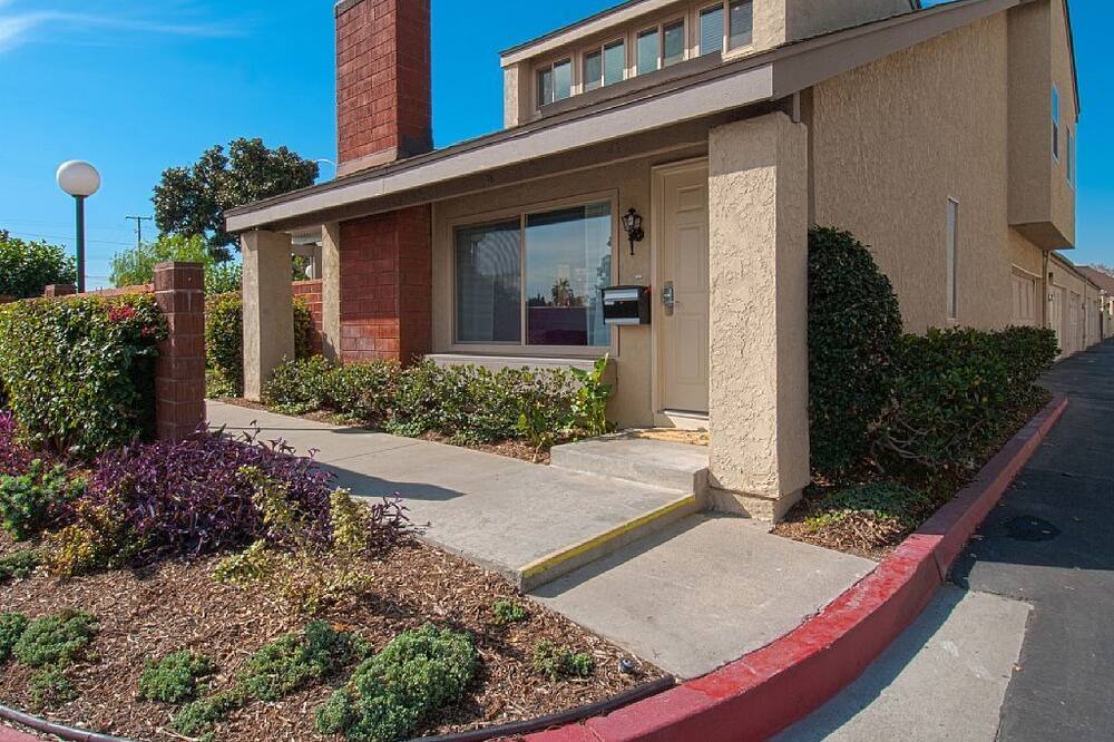 Photo of Outdoor in Anaheim Resort
