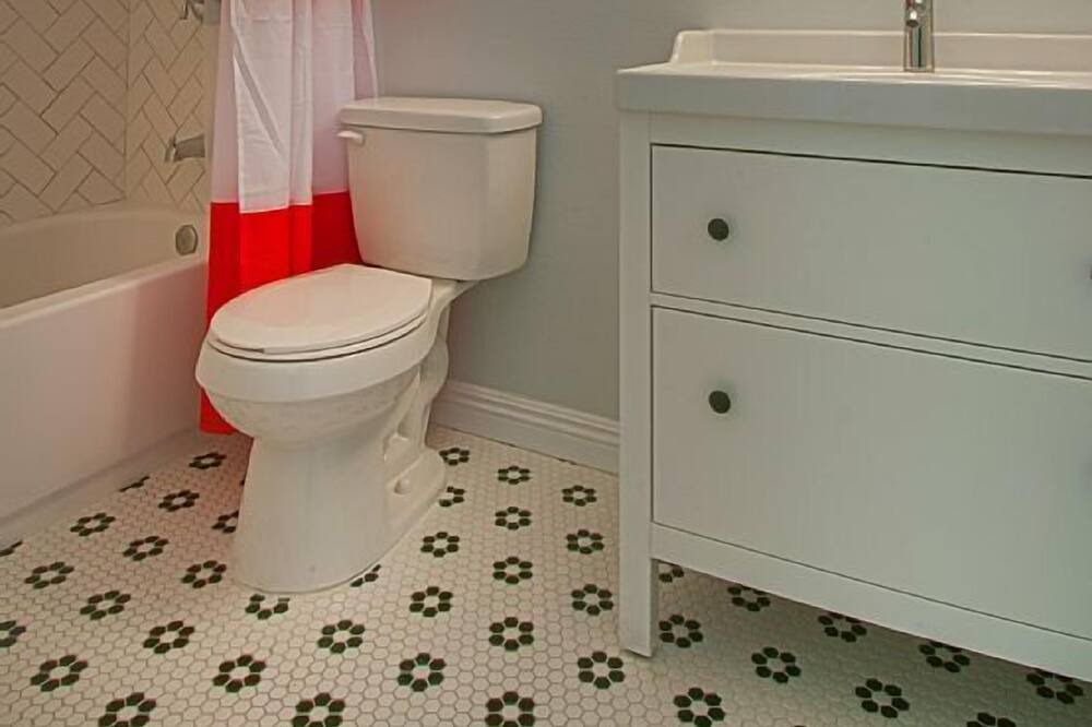 Photo of Bathroom in Anaheim Resort