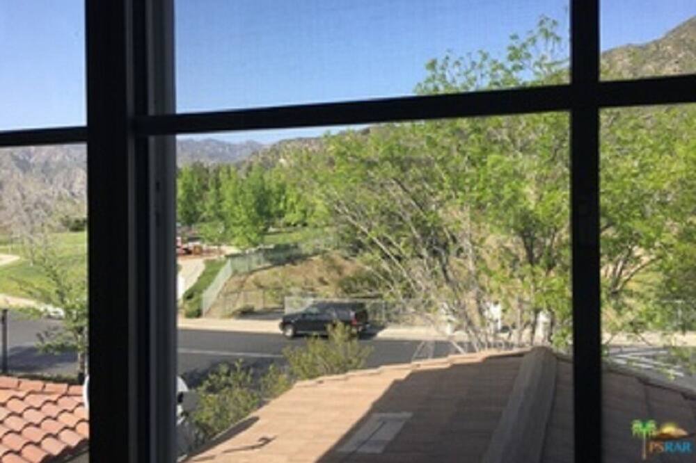 Photo of Others in Sunland-Tujunga