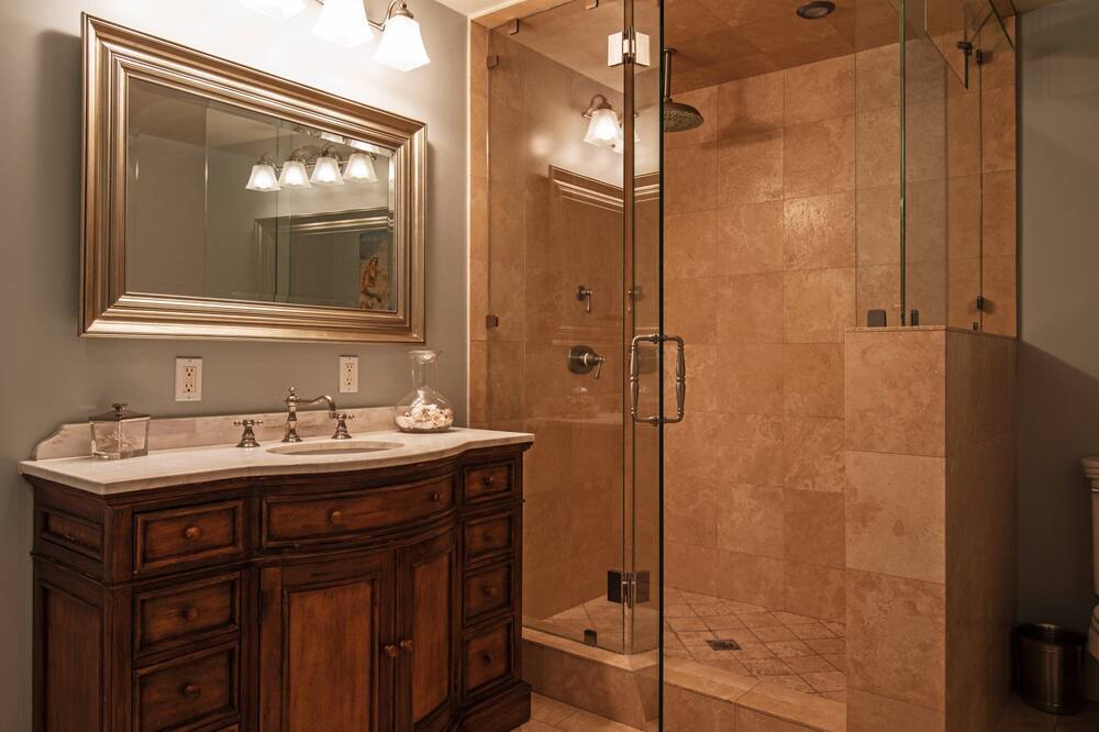 Photo of Bathroom in Altadena