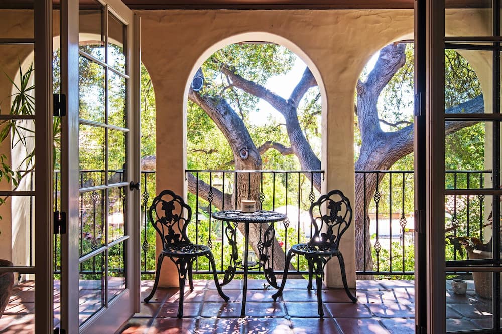 Photo of Patio Balcony in Altadena