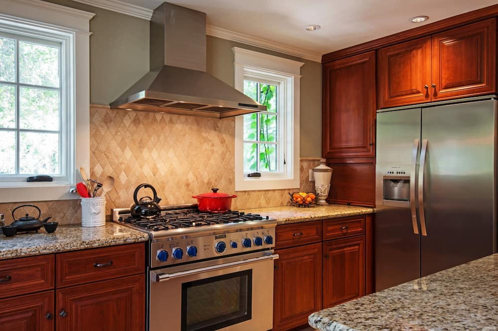 Photo of Kitchen in Altadena