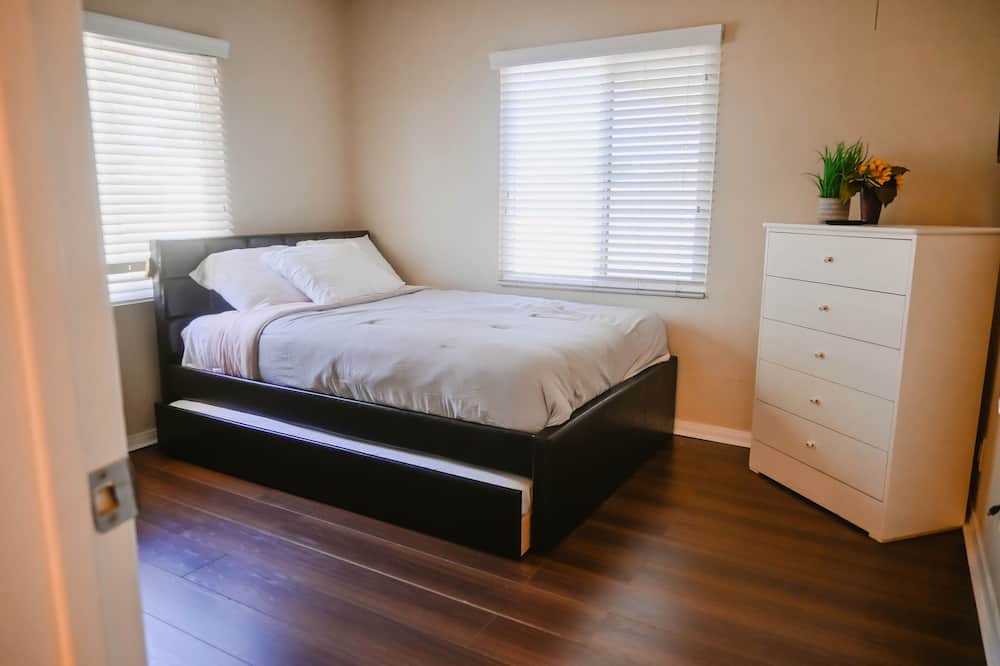 Photo of Bedroom in Moreno Valley