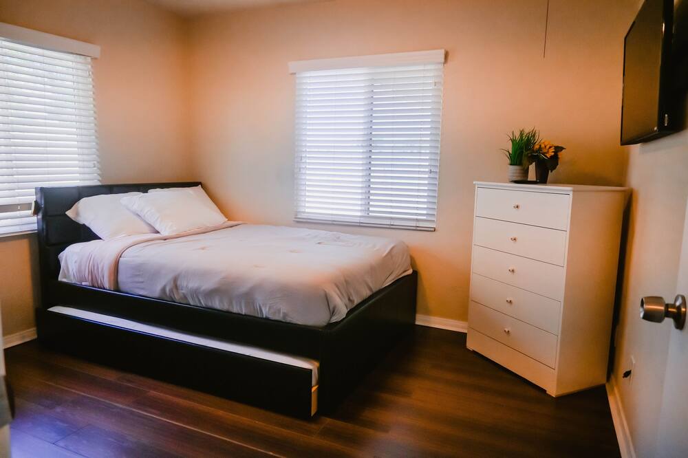 Photo of Bedroom in Moreno Valley