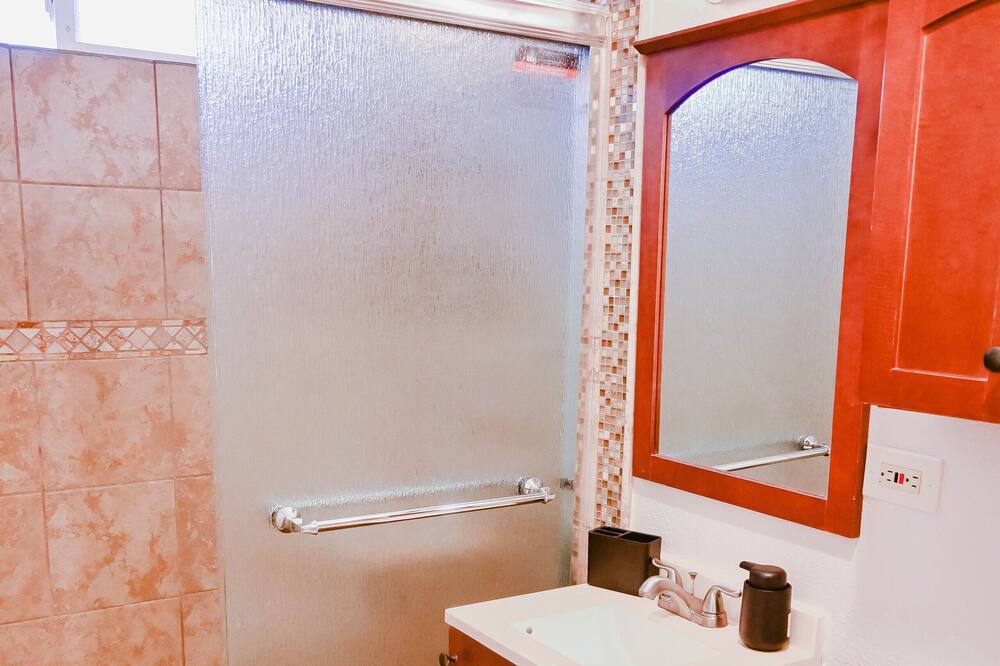 Photo of Bathroom in Moreno Valley