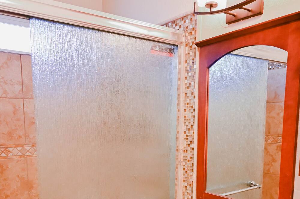Photo of Bathroom in Moreno Valley