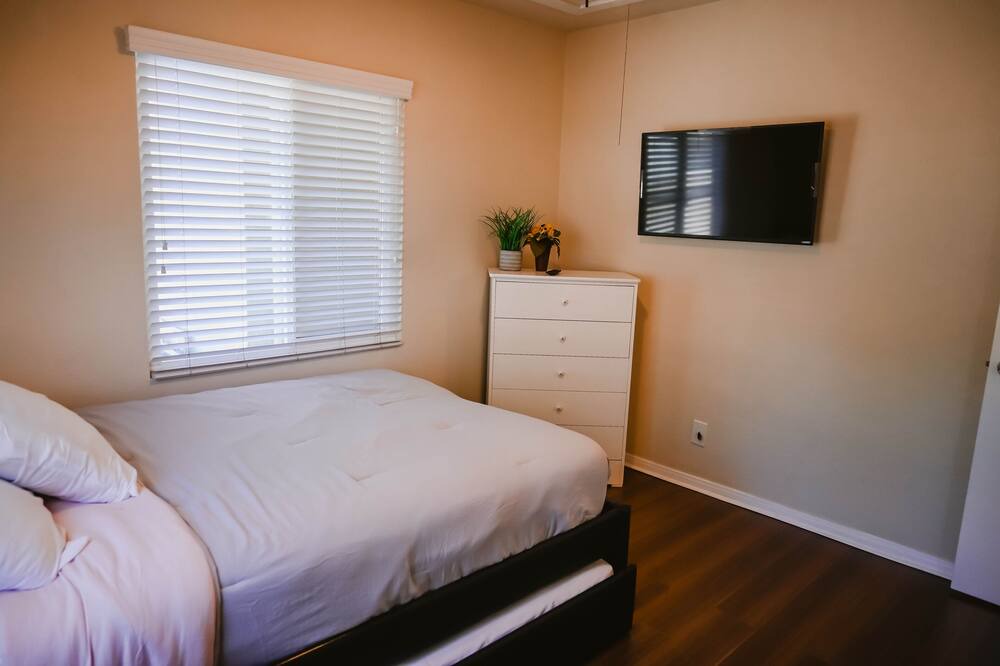 Photo of Bedroom in Moreno Valley