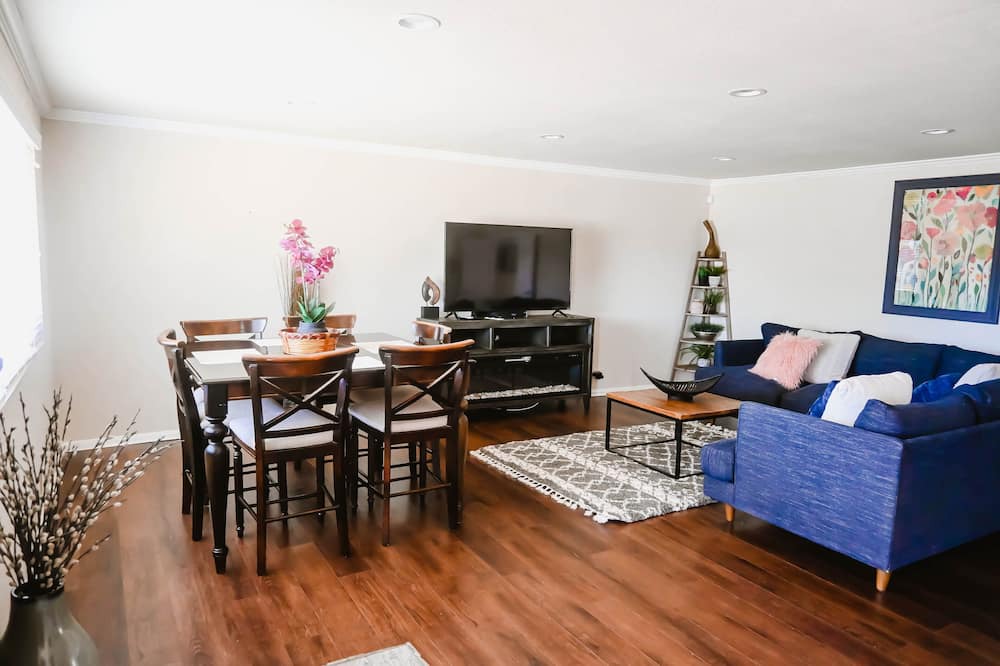 Photo of Livingroom in Moreno Valley