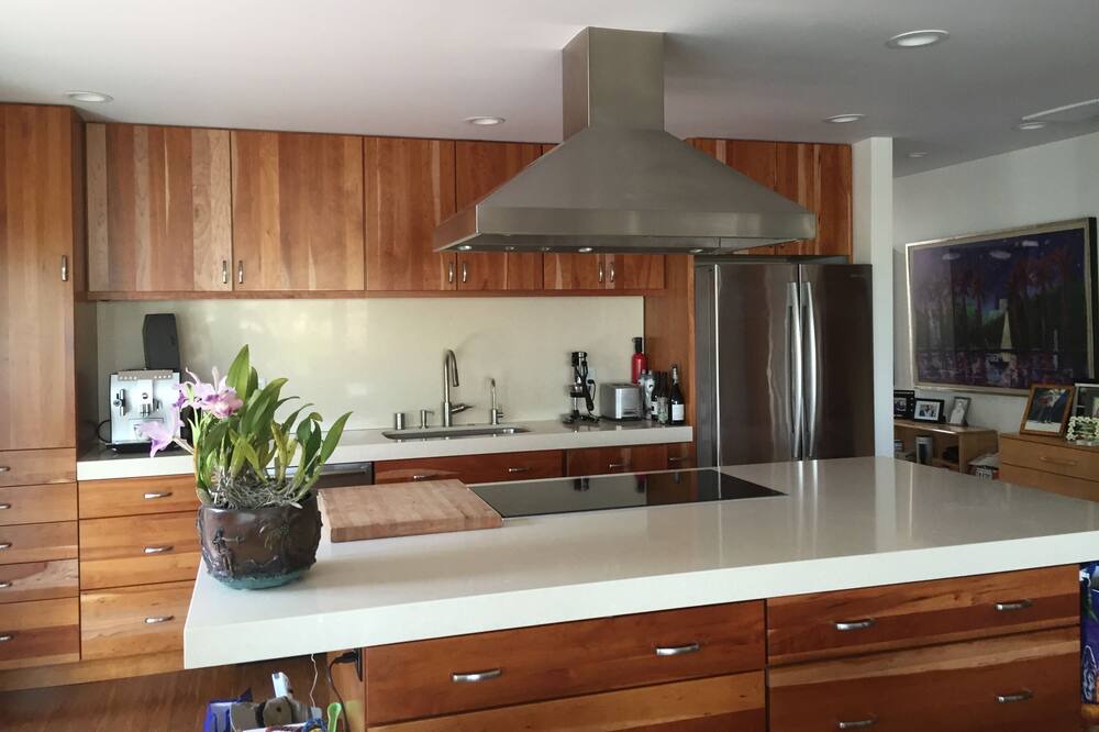 Photo of Kitchen in Los Feliz