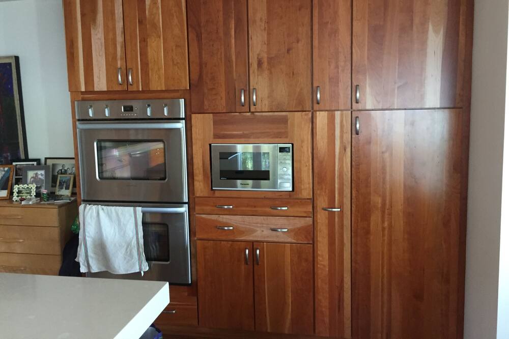 Photo of Kitchen in Los Feliz