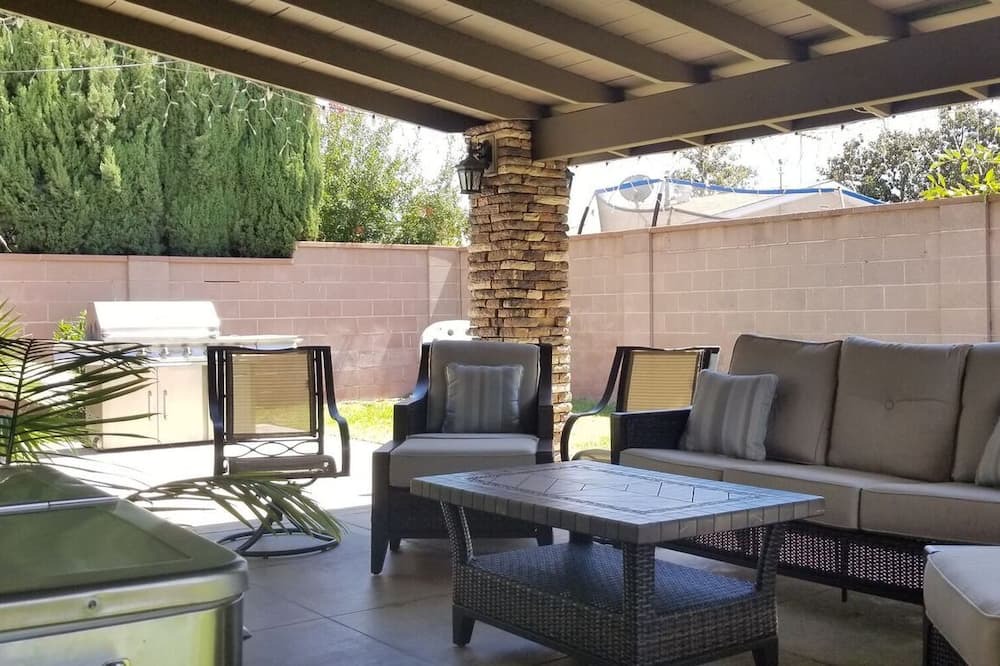 Photo of Patio Balcony in Northwest Anaheim