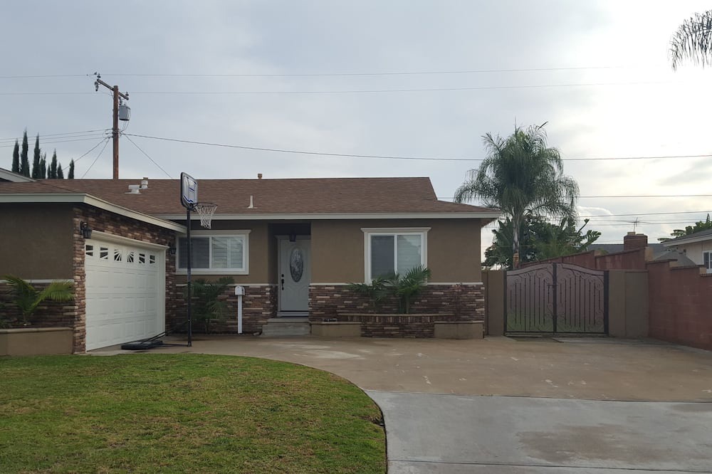 Photo of Others in Northwest Anaheim
