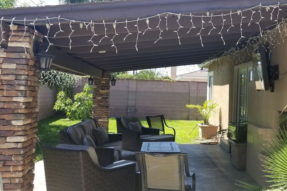 Photo of Patio Balcony in Northwest Anaheim