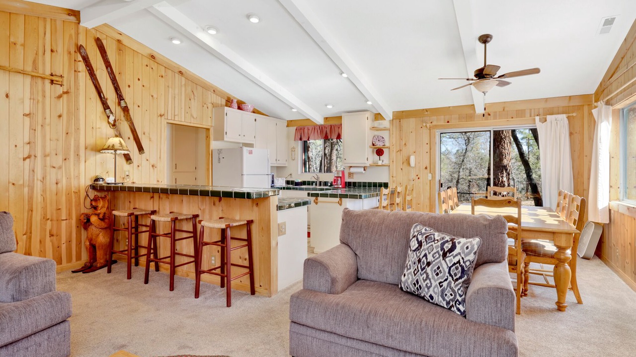 Photo of Livingroom in Moonridge