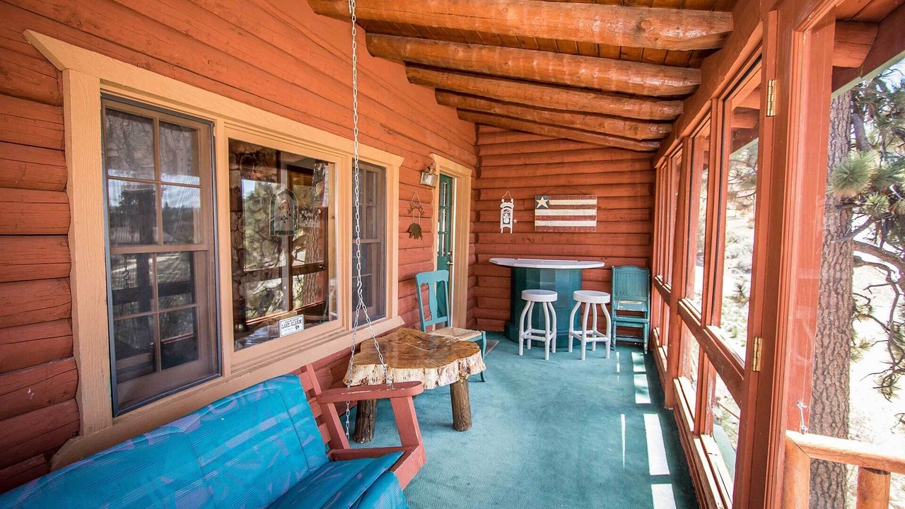 Photo of Patio Balcony in Fawnskin