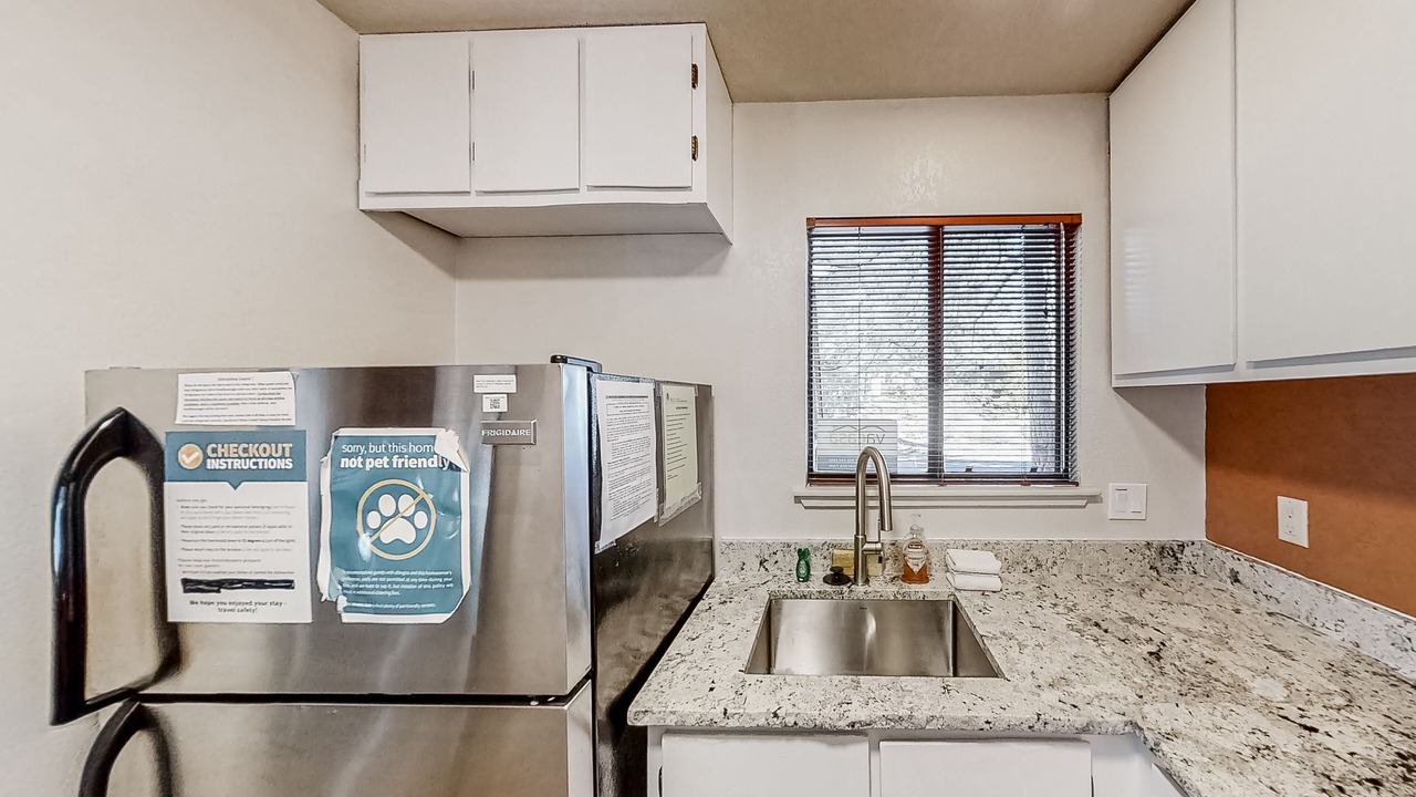 Photo of Kitchen in Shaver Lake