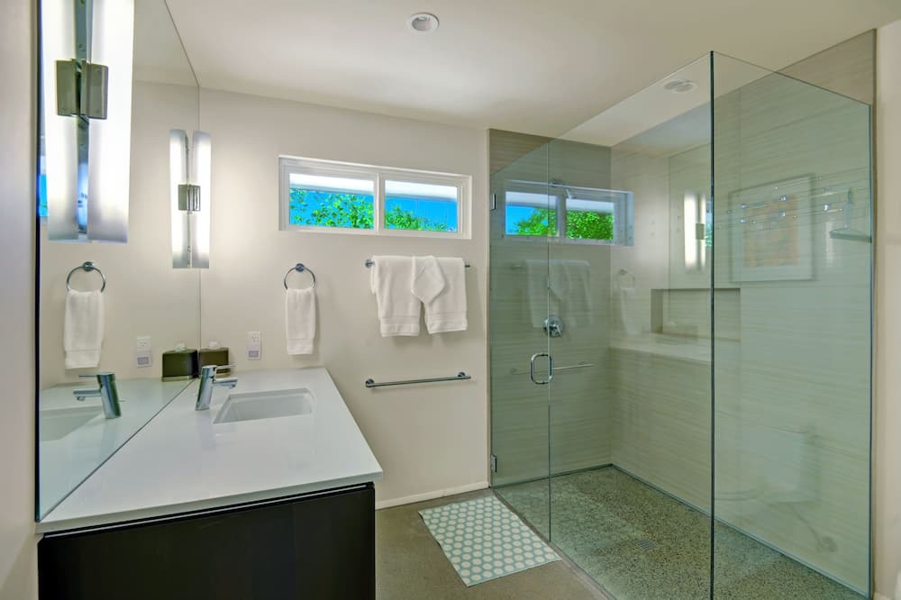 Photo of Bathroom in El Mirador
