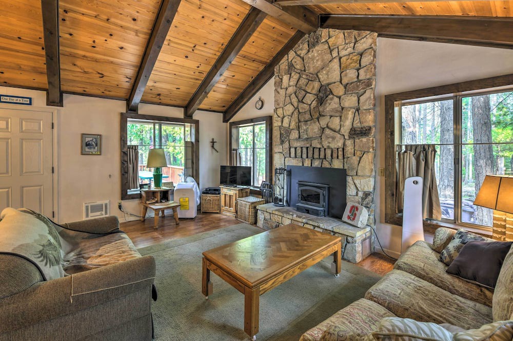 Photo of Livingroom in Arnold