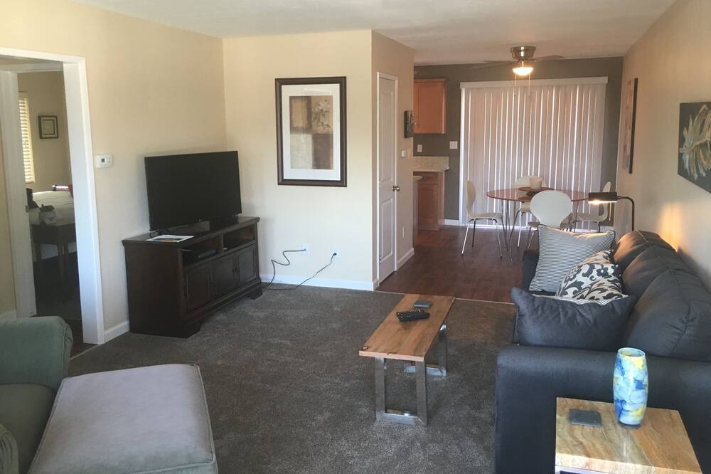Photo of Livingroom in Visalia