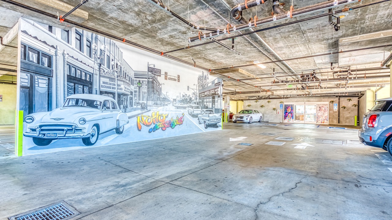 Photo of Others in NoHo Arts District