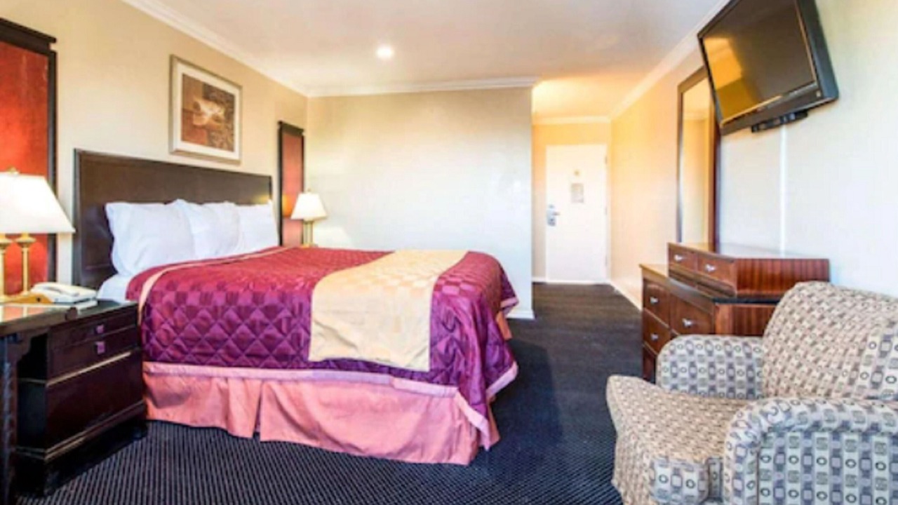 Photo of Livingroom in Eastside