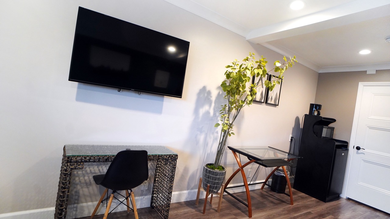 Photo of Bedroom in Northwest Anaheim