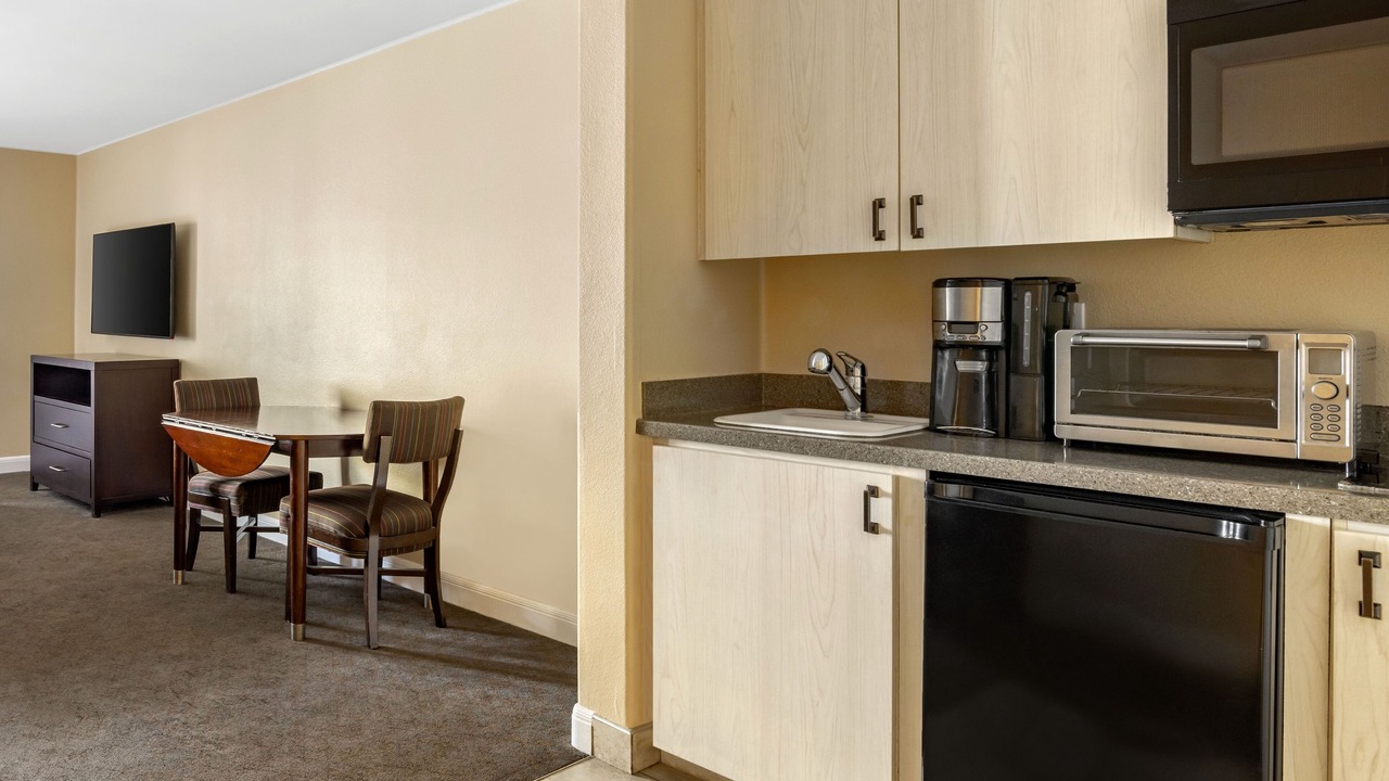 Photo of Kitchen in Canyon Corridor