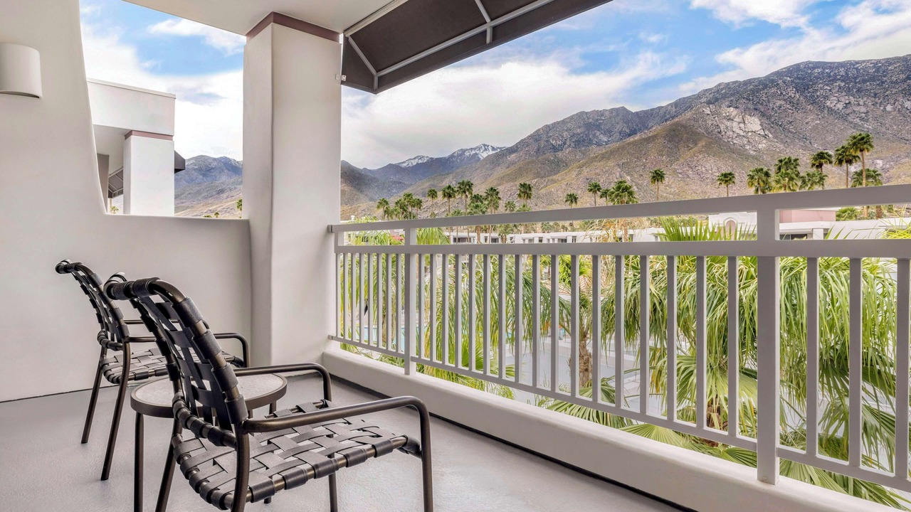 Photo of Bedroom in Canyon Corridor